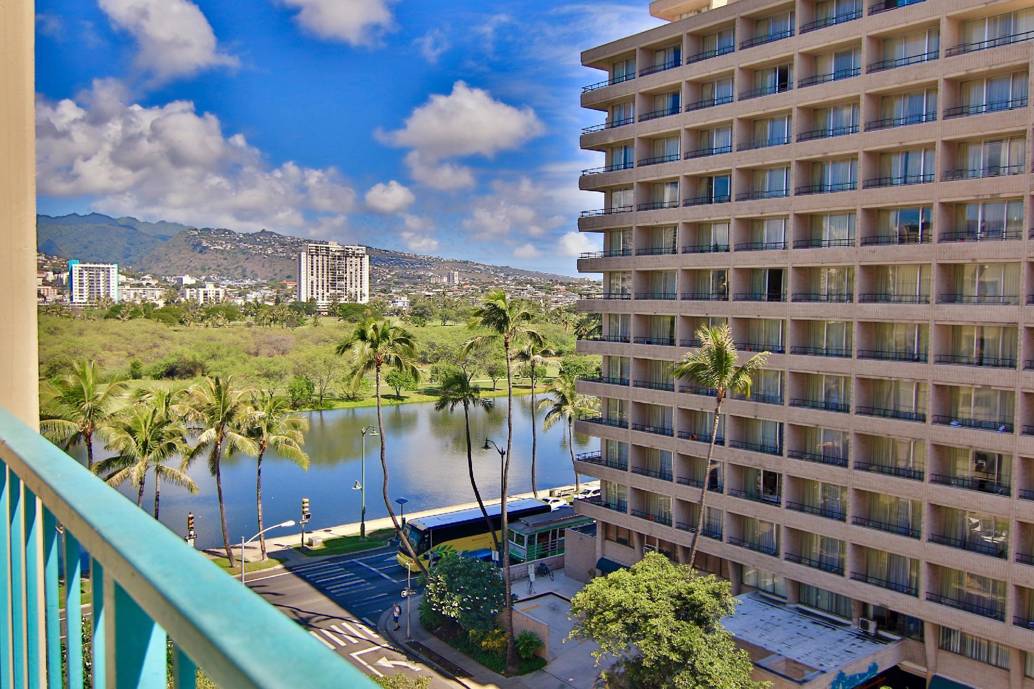 Aqua Aloha Surf Waikiki Aparthotel Exterior foto